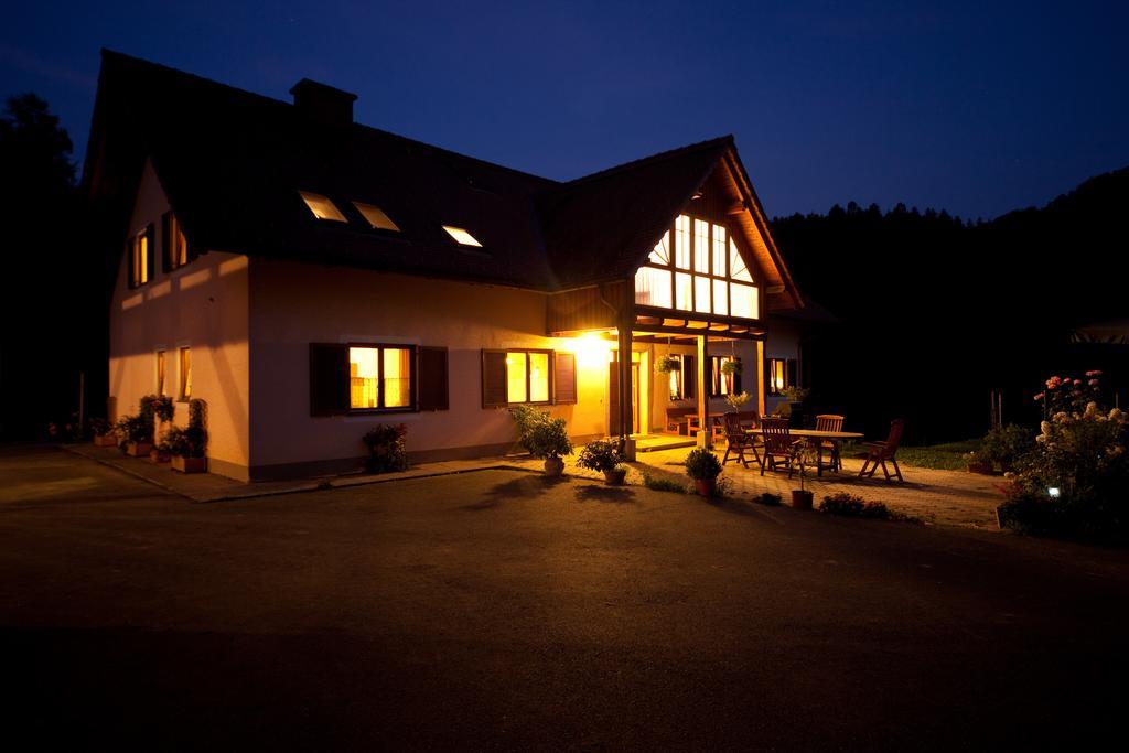 Gaestehaus Biohof Лойчах Экстерьер фото